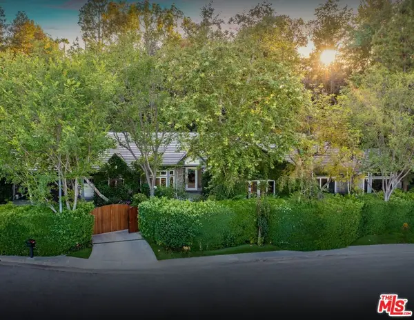 19012 Dorlon Drive, Tarzana, CA 91356