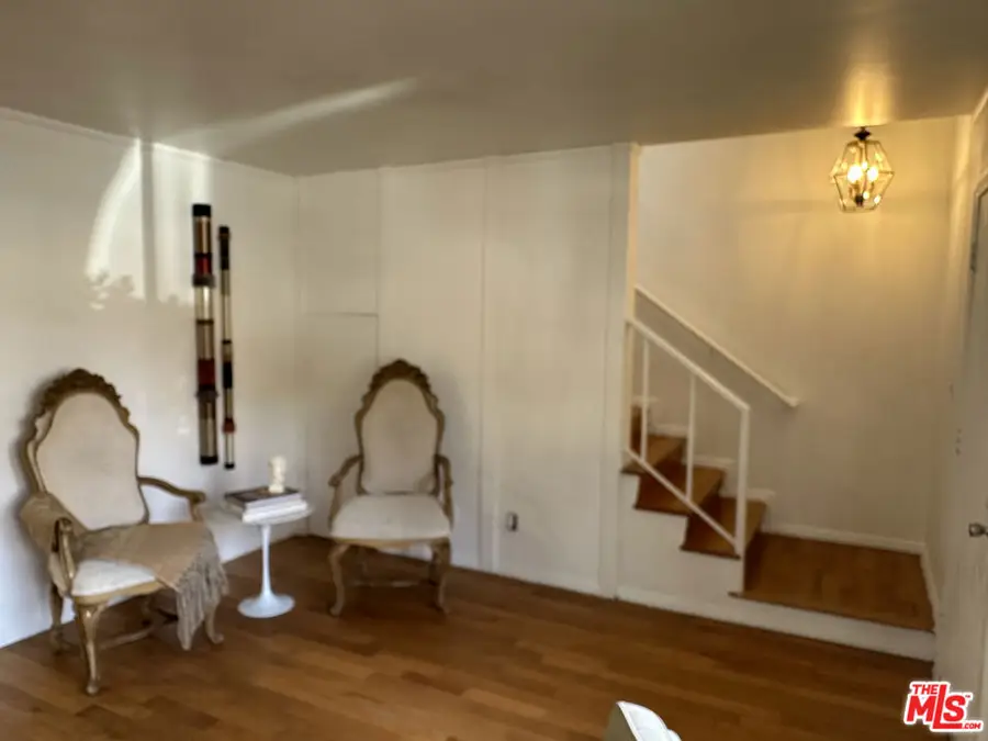 8705 Cedros Avenue #8, Panorama City, CA 91402 - #3