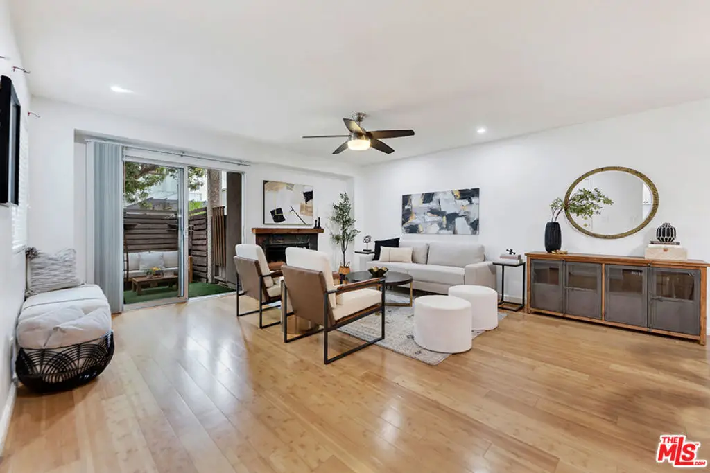 20155 Keswick Street #107, Winnetka, CA 91306 - #1