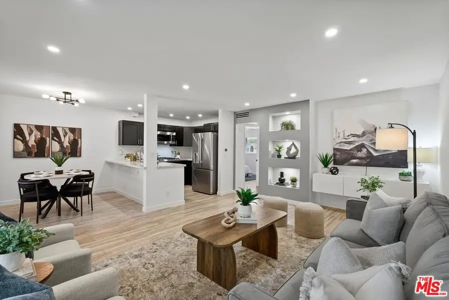 11230 Peach Grove Street #208, North Hollywood, CA 91601 - #3