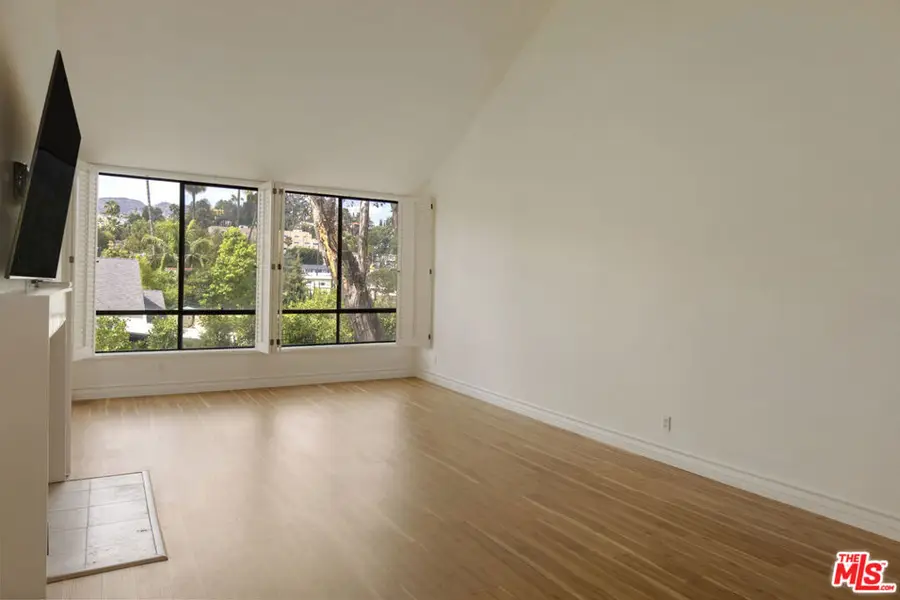 1900 Vine Street #403, Los Angeles, CA 90068 - #3
