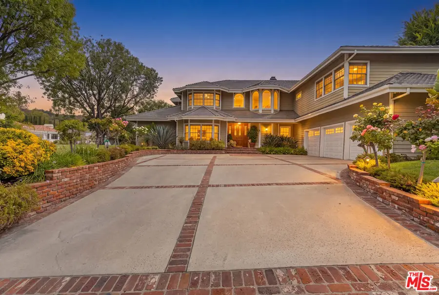 20659 Chatsboro Drive, Woodland Hills, CA 91364 - #2