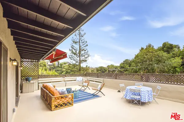 6159 Glen Oak Street, Los Angeles, CA 90068
