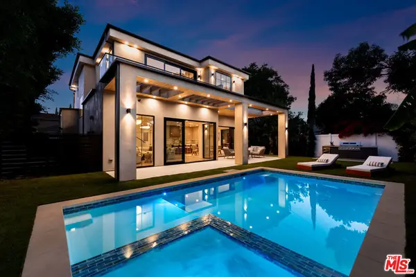 17811 Collins Street, Encino, CA 91316