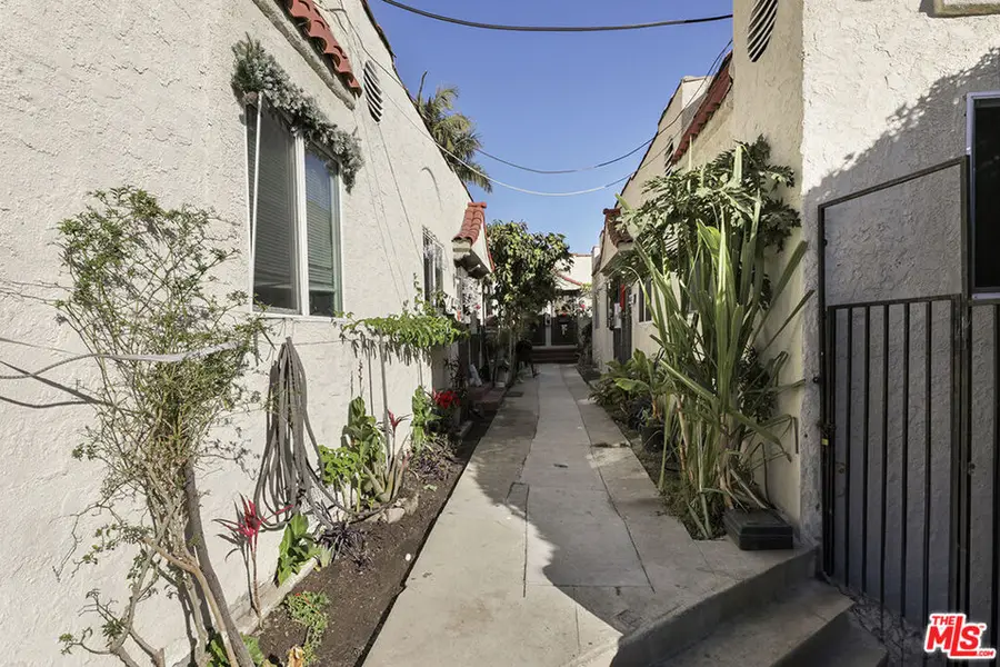 4011 Country Club Drive, Los Angeles, CA 90019 - #2