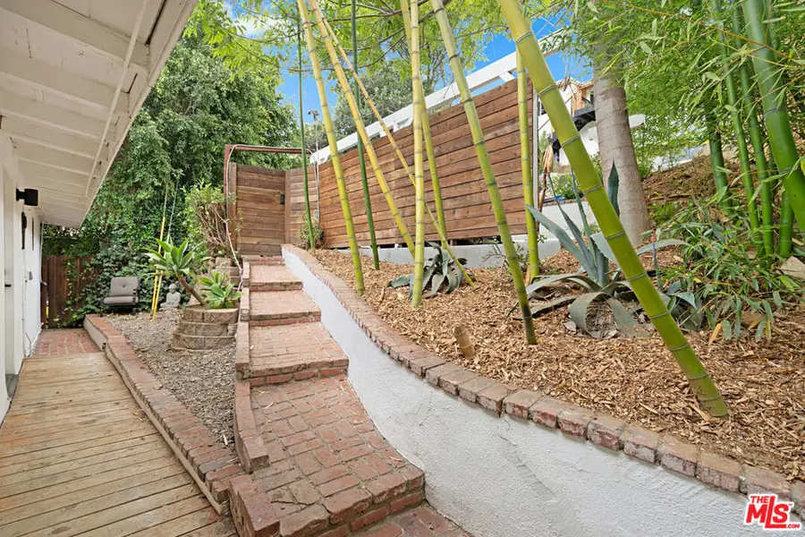 6331 Grape Place, Los Angeles, CA 90068 - #3