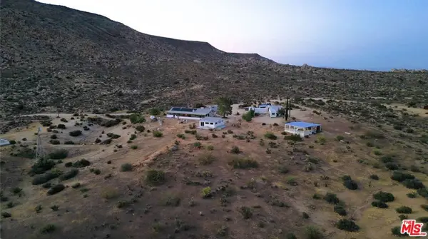 2900 Roadrunner, Pioneertown, CA 92268
