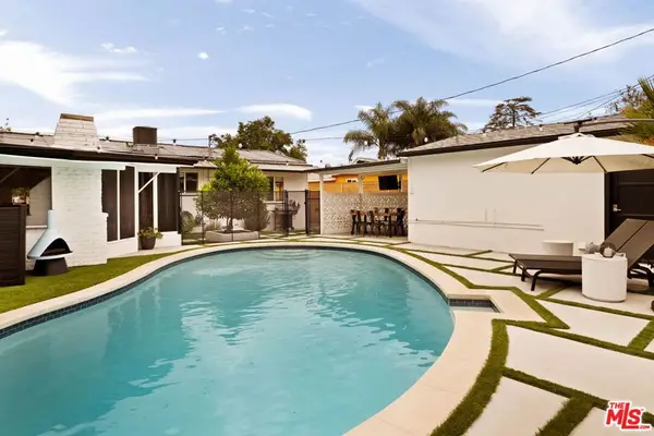 8789 Sylmar Avenue, Los Angeles, CA 91402
