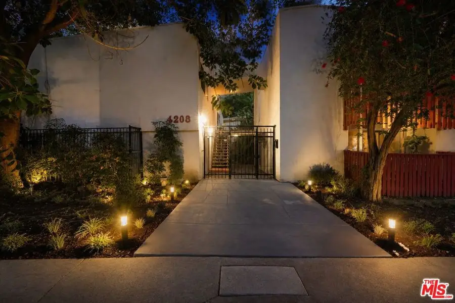 4208 Russell Avenue, Los Angeles, CA 90027 - #3