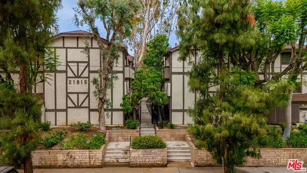 21811 Saticoy Street #23, Los Angeles, CA 91304
