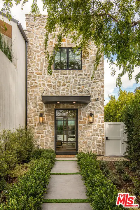 4210 Bellaire Avenue, Studio City, CA 91604 - #2