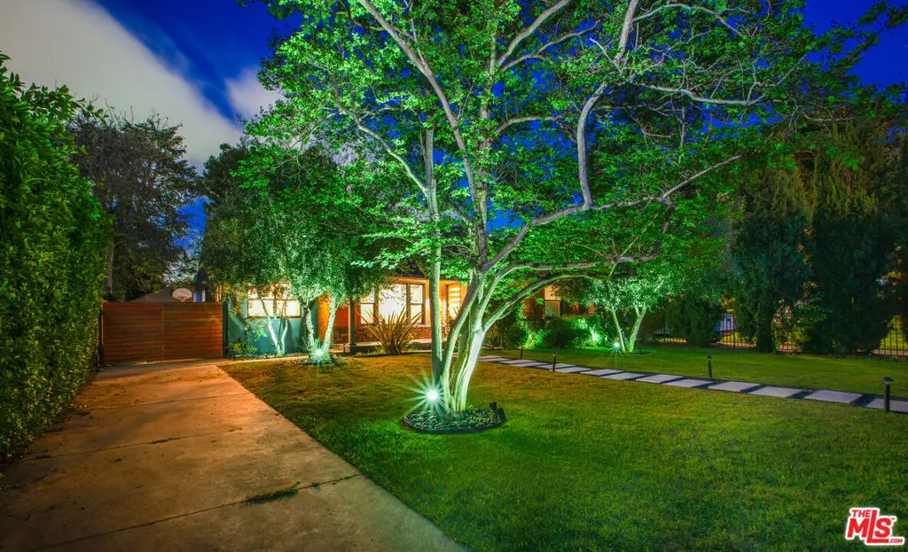 5518 Carpenter Avenue, Valley Village, CA 91607 - #1
