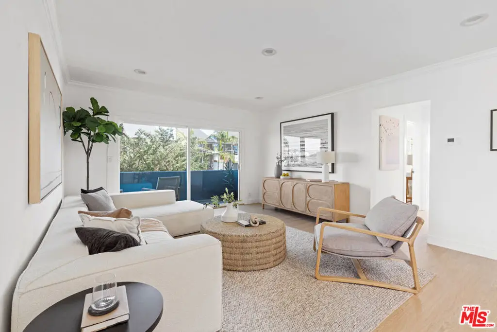 423 Pier Avenue #4, Santa Monica, CA 90405 - #1
