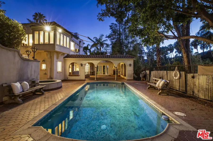 2586 Aberdeen Avenue, Los Angeles, CA 90027 - #2