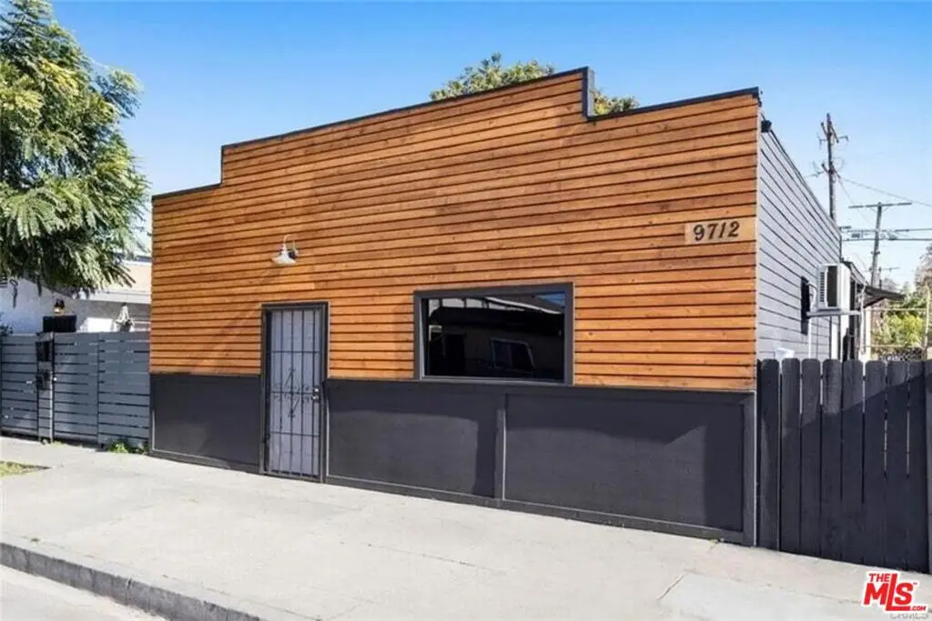 9712 S San Pedro Street, Los Angeles, CA 90003 - #1