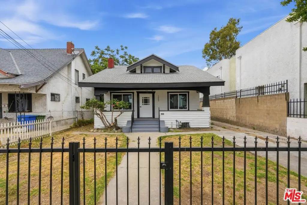 1009 E 43rd Street, Los Angeles, CA 90011 - #1