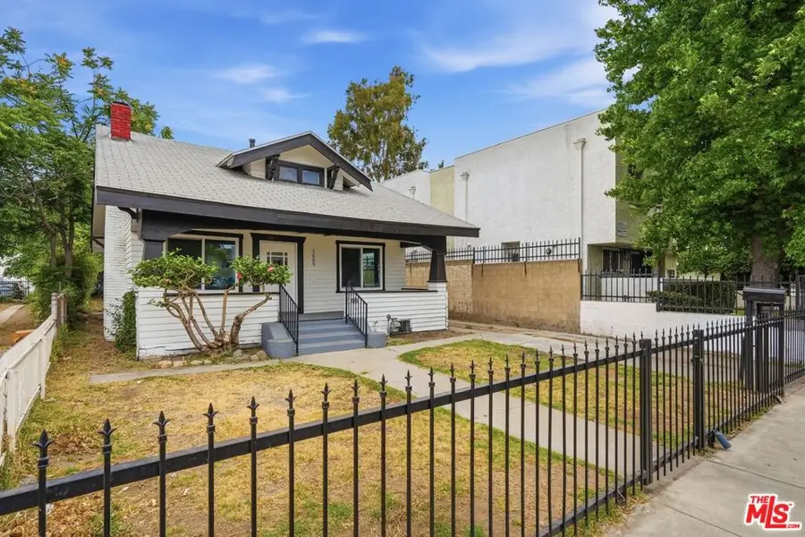1009 E 43rd Street, Los Angeles, CA 90011 - #3