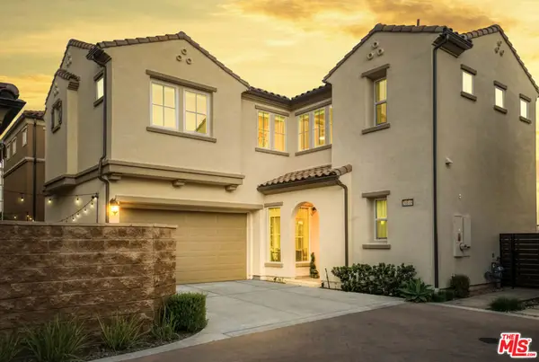 20818 W Bur Oak Circle, Porter Ranch, CA 91326