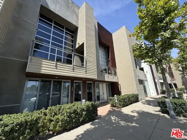 121 E City Place Drive, Santa Ana, CA 92705