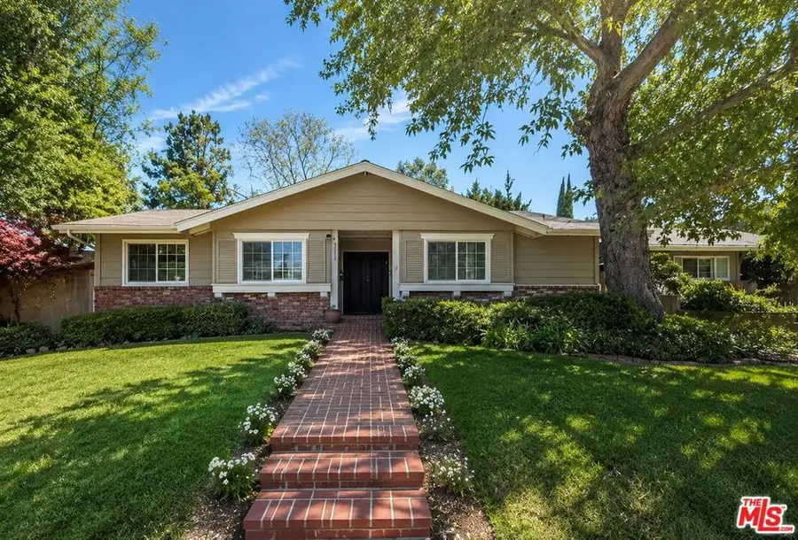 9933 Hayvenhurst Avenue, North Hills, CA 91343 - #2