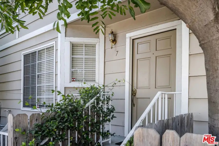 154 N Meridith Avenue #7, Pasadena, CA 91106 - #3