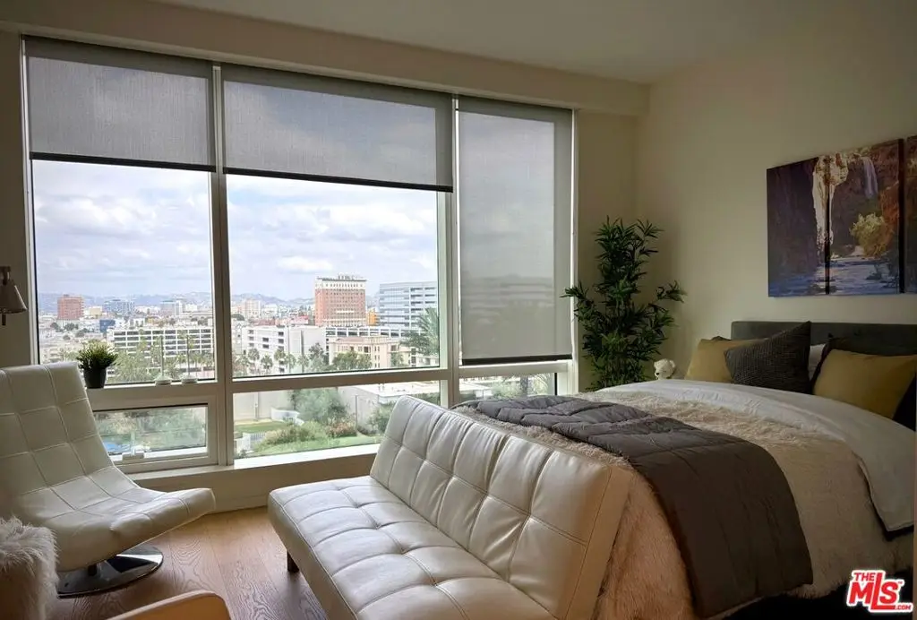 877 S Francisco Street #1220, Los Angeles, CA 90017 - #1