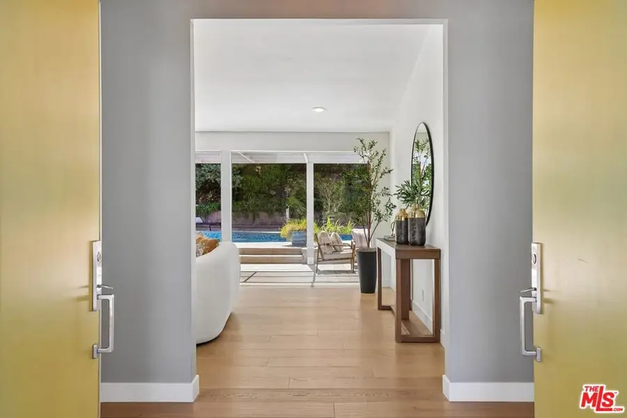 3000 Dona Emilia Drive, Studio City, CA 91604 - #3