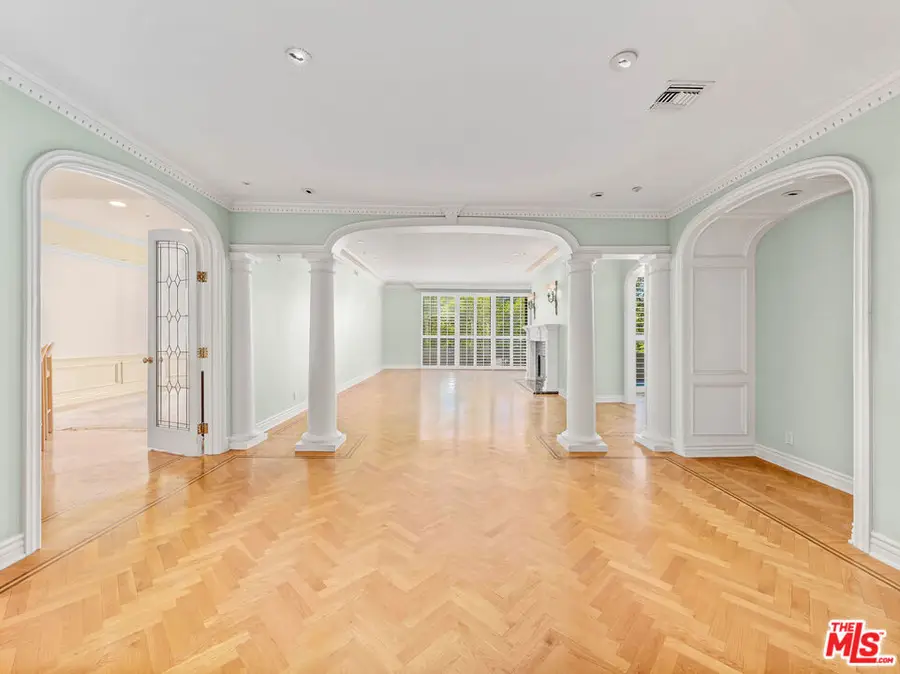 450 N Maple Drive #401, Beverly Hills, CA 90210 - #3