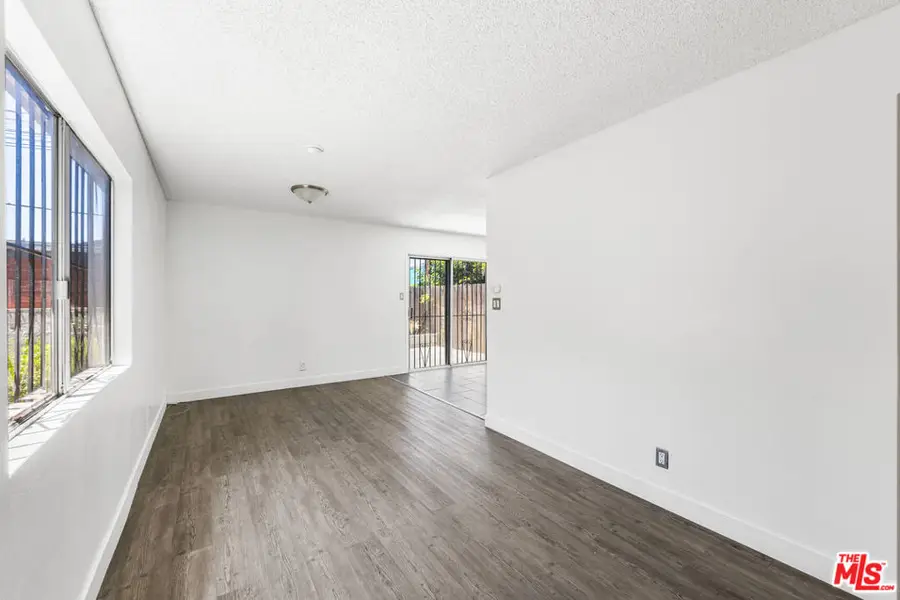 11477 Amboy Avenue, San Fernando, CA 91340 - #3