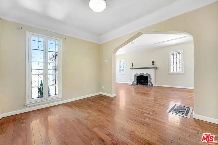 9136 S Harvard Boulevard, Los Angeles, CA 90047 - #2