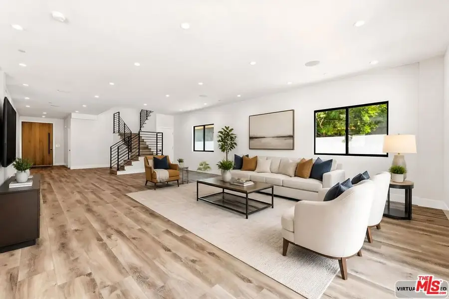 14254 Mccormick Street, Sherman Oaks, CA 91401 - #3