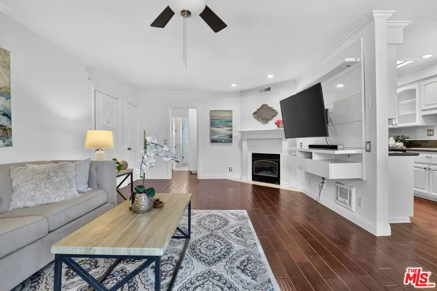 944 11th Street #9, Santa Monica, CA 90403 - #3