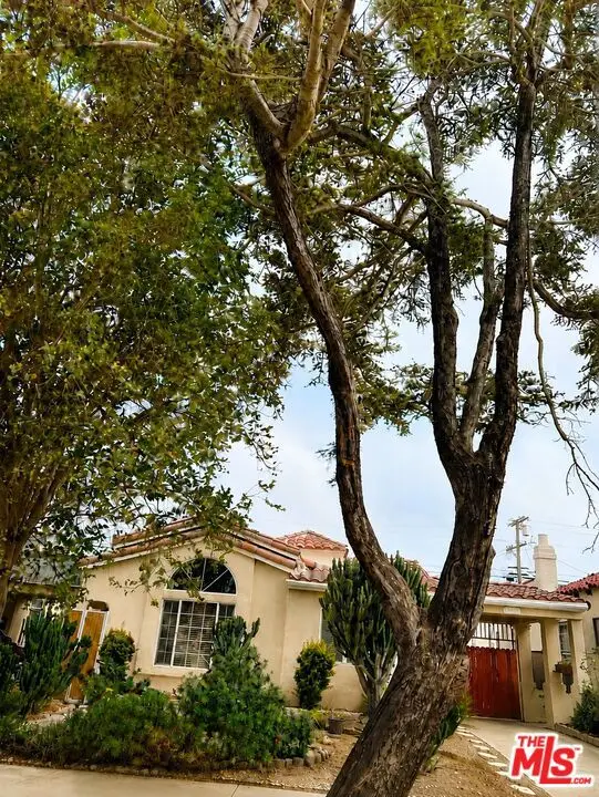 1271 W 81st Street, Los Angeles, CA 90044 - #1