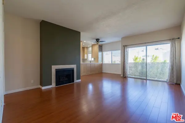 5135 Zelzah Avenue #305, Encino, CA 91316