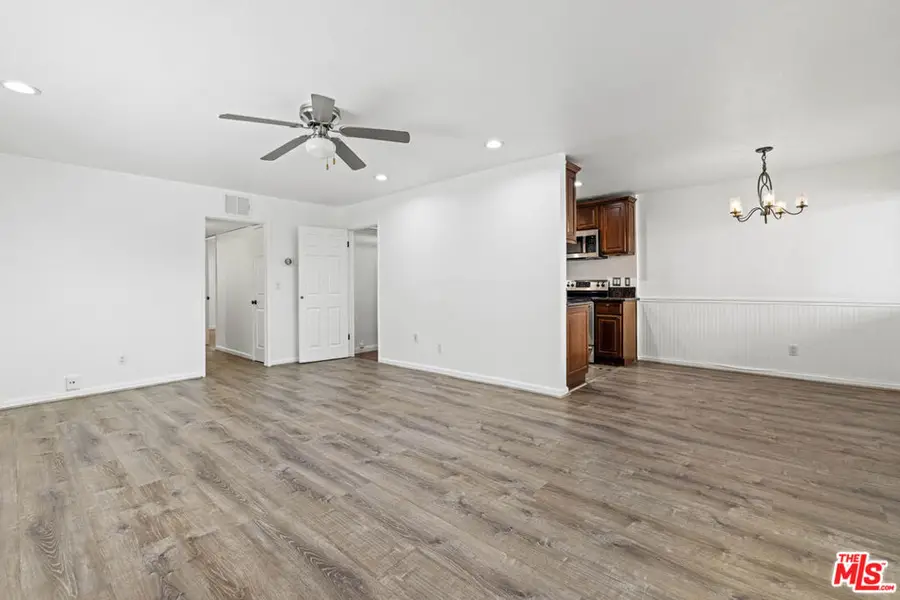 10757 Hortense Street #303, Toluca Lake, CA 91602 - #2
