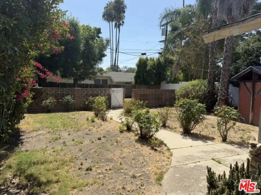 5136 Noble Avenue, Sherman Oaks, CA 91403 - #3