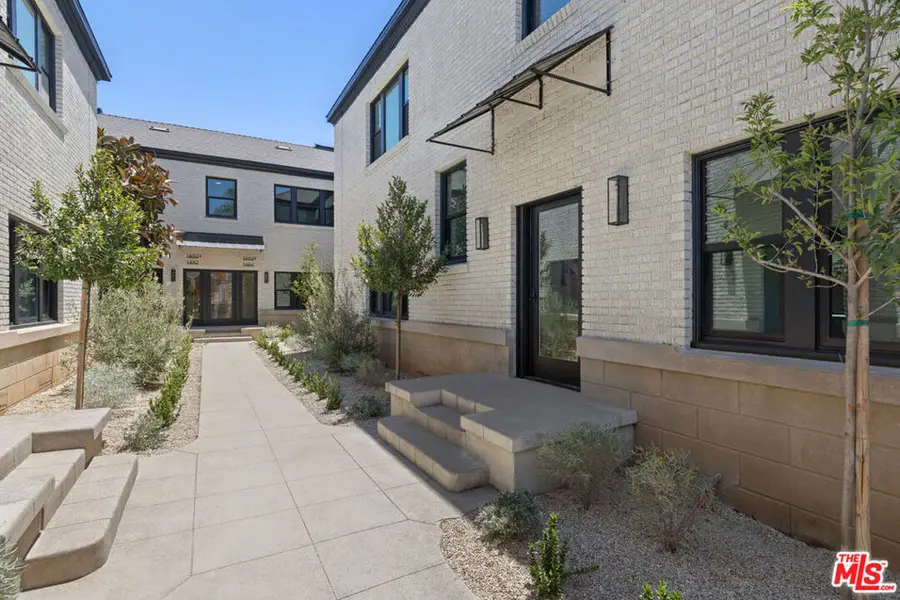 1406 S Wilton Place, Los Angeles, CA 90019 - #2