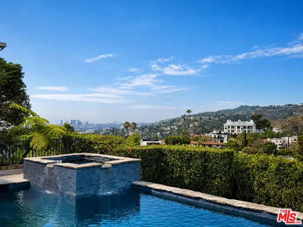 2439 Creston Way, Los Angeles, CA 90068