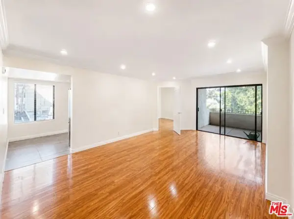 5009 Woodman Avenue #202, Los Angeles, CA 91423