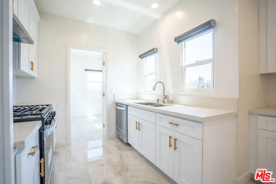 1226 Keniston Avenue, Los Angeles, CA 90019 - #2