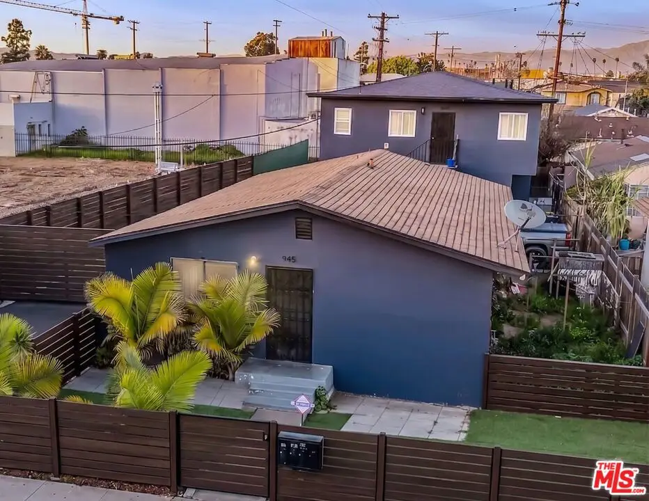 945 W 76th Street, Los Angeles, CA 90044 - #1