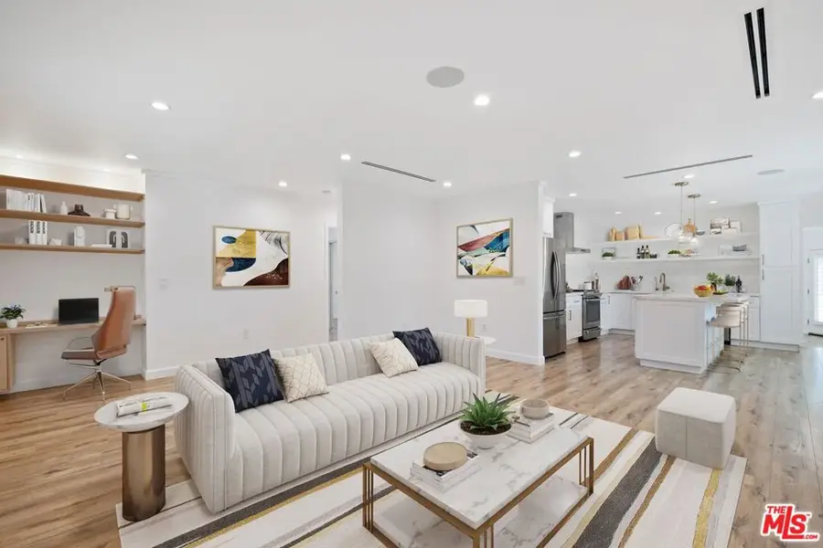 5526 Greenbush Avenue, Sherman Oaks, CA 91401 - #2