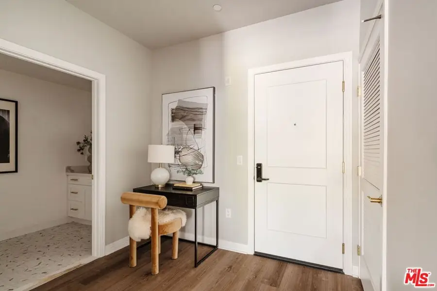 7428 Santa Monica Boulevard #202, West Hollywood, CA 90046 - #3