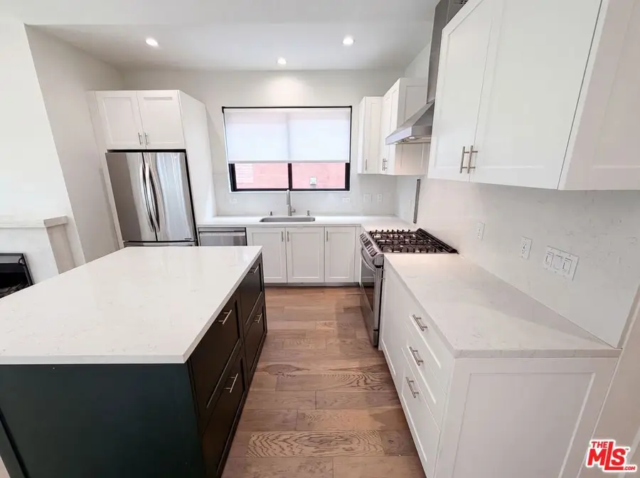 8723 Lookout Mountain Avenue, Los Angeles, CA 90046 - #2