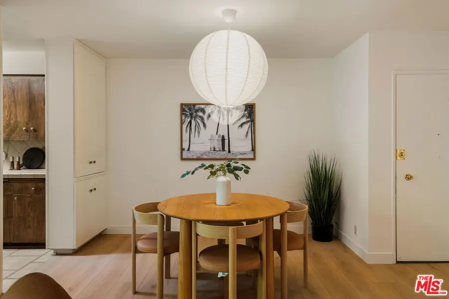 6251 Coldwater Canyon Avenue #205, North Hollywood, CA 91606 - #2