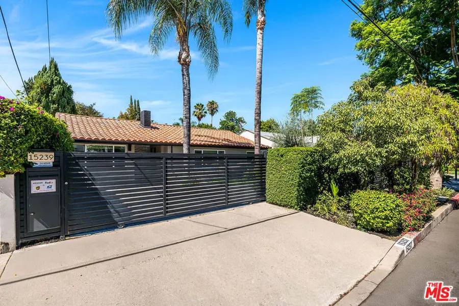 15237 Otsego Street, Sherman Oaks, CA 91403 - #2