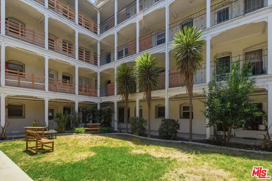 4125 S Figueroa Street #119, Los Angeles, CA 90037 - #2