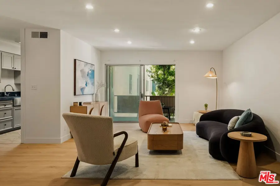 6251 Coldwater Canyon Avenue #206, North Hollywood, CA 91606 - #2
