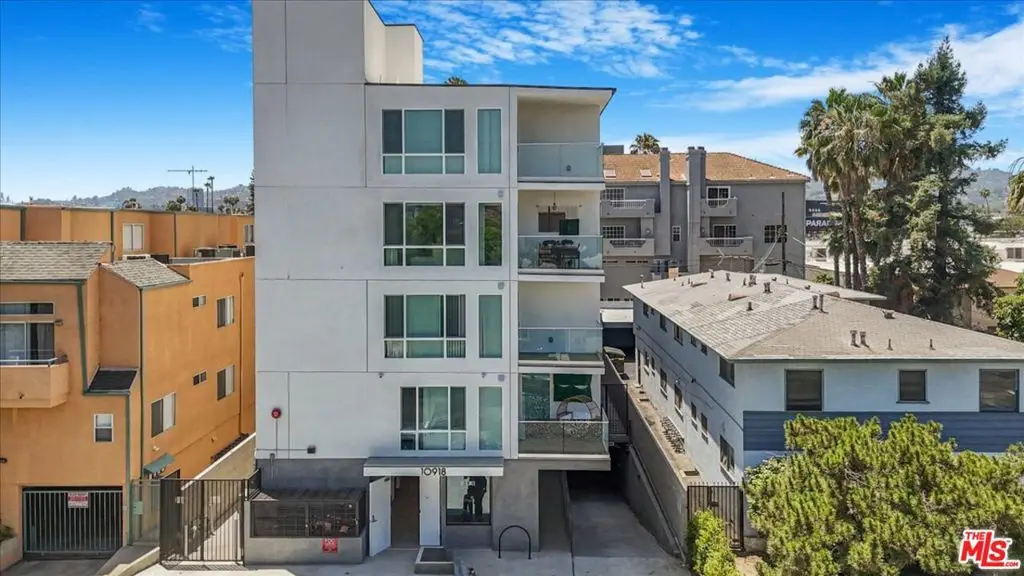 10918 Camarillo Street, North Hollywood, CA 91603 - #1