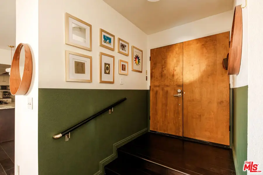 14569 Benefit Street #209, Sherman Oaks, CA 91403 - #2
